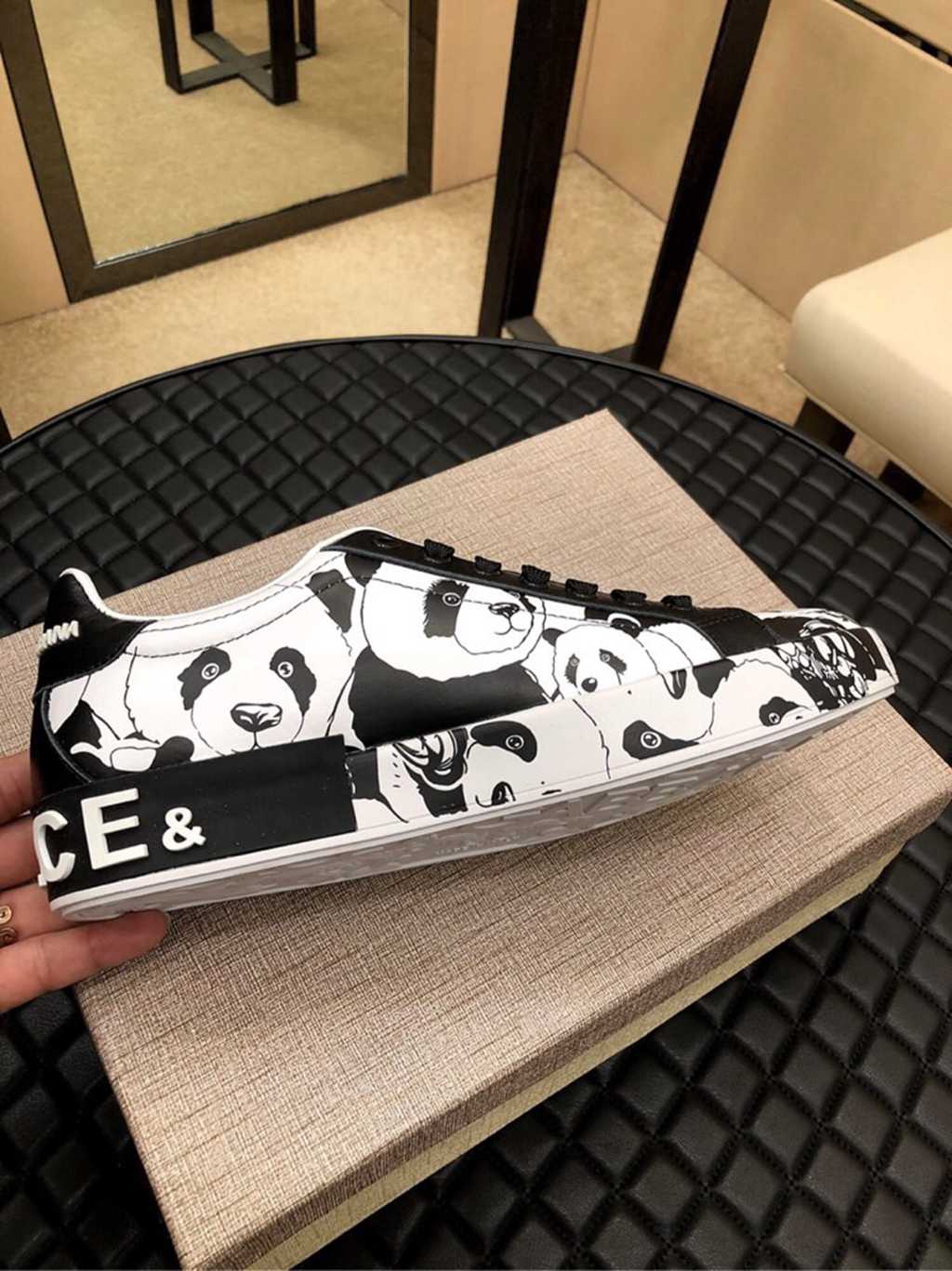 D*G sneaker